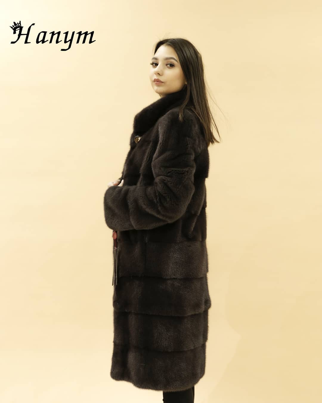 Женская шуба (black лама)