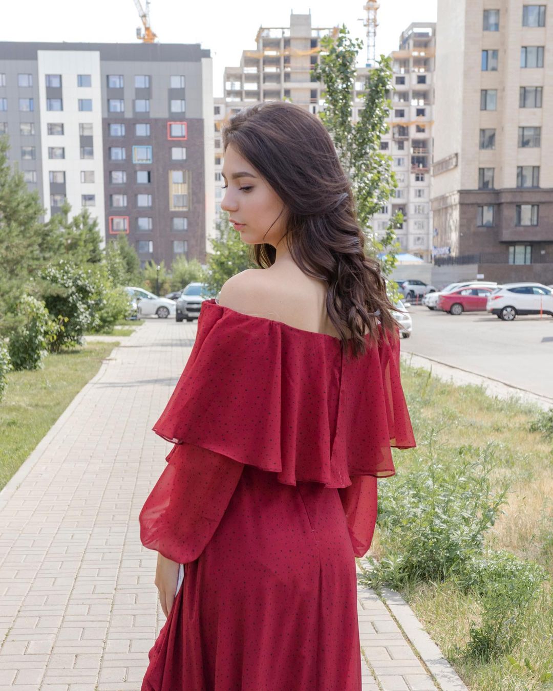 Кружевное платье бордового оттенка (шифоновое)